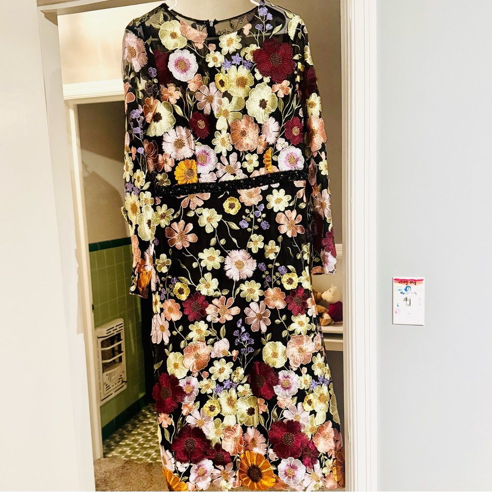 Mac Duggal 68462 3D Floral Applique Embroidered A-Line Midi Dress Size 12